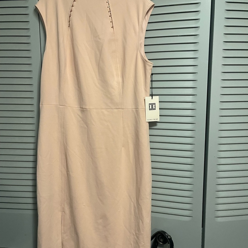 IVANKA TRUMP DRESS - Picture 3 of 6